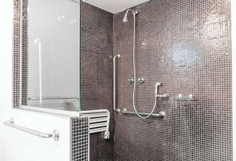 اتاق ساده سه‌ نفره, Braston Augusta Hotel By Castelo Itaipava