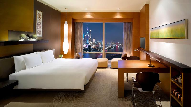 Club Room King Bed, Hyatt On The Bund, Shanghai