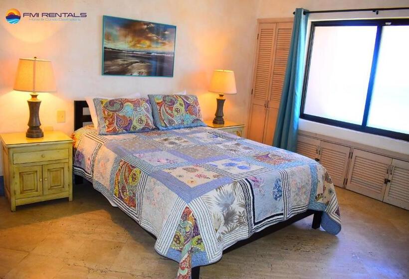 آپارتمان 2 خوابه با چشم‌انداز دریا, Marina Pinacate B 406