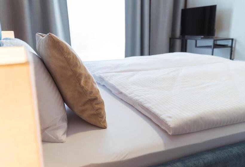 Номер Deluxe, Cassian Inn
