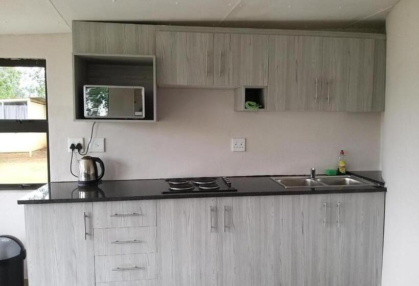 Шале 1 Спальня, Vaal Marina Resort