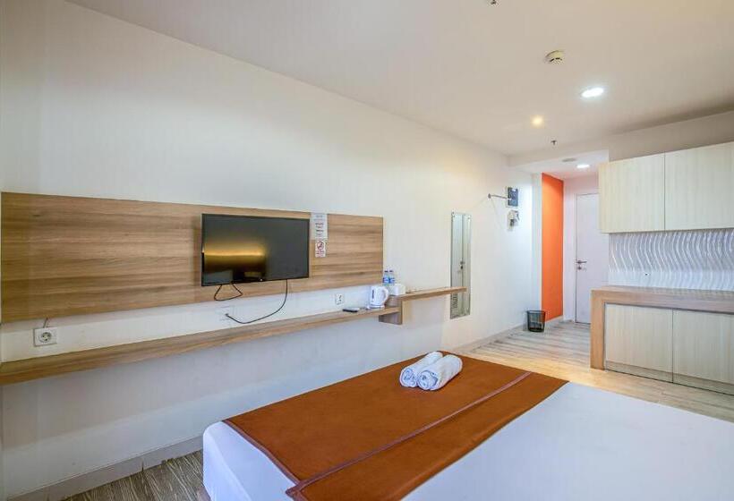 Номер Superior, Skyview Sentul Tower Apartments