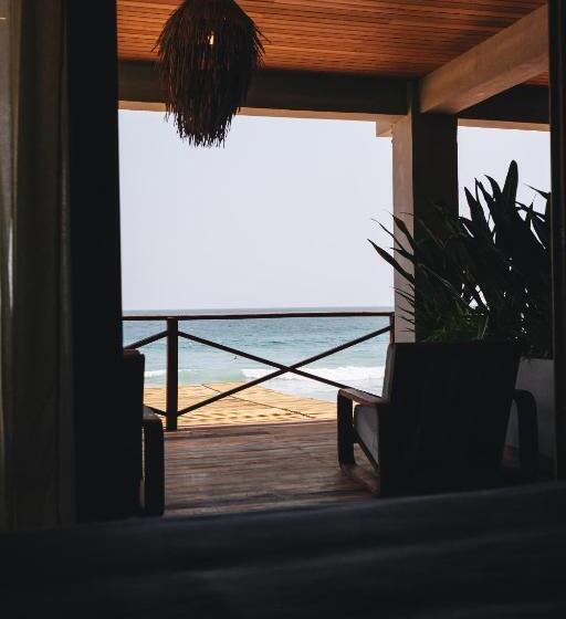 オーシャンビューデラックスルームバルコニー付き, Naked Hotel Zipolite  Adults Only