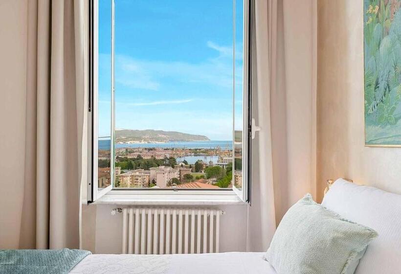 إستوديو قياسى مطل على البحر, Luxury Dreams