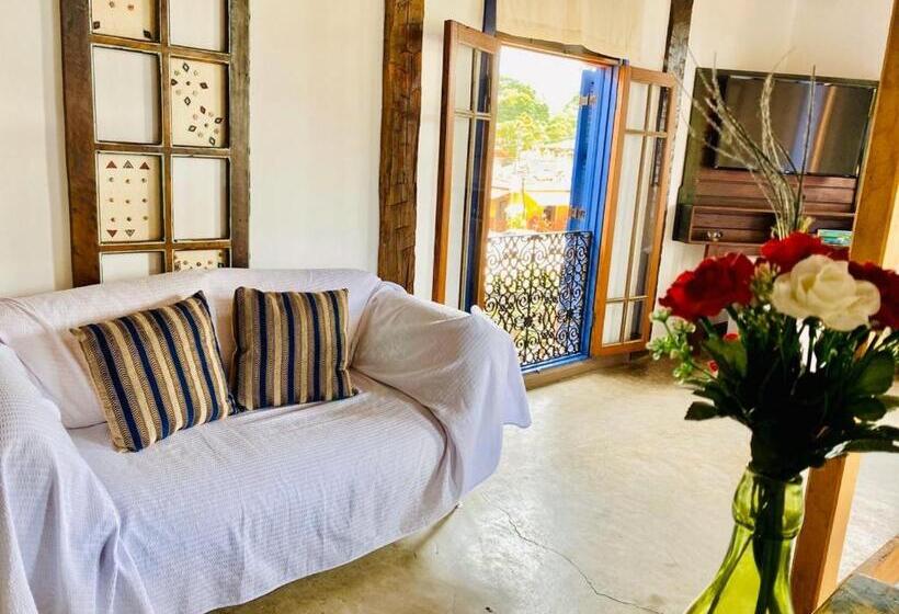 سوئیت با بالکن, Vila Pequeá Pousada Ilhabela
