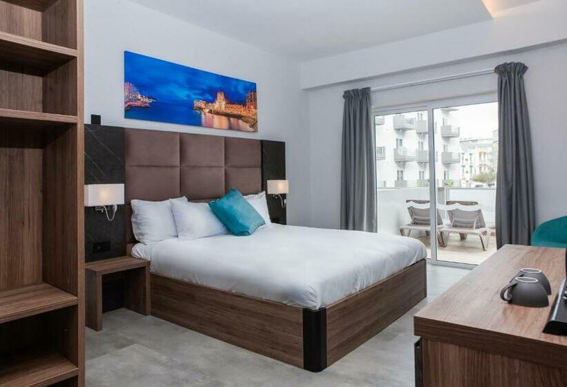 اتاق استاندارد با چشم‌انداز استخر, Bora Bora Ibiza Malta Resort - Music Hotel - Adults Only