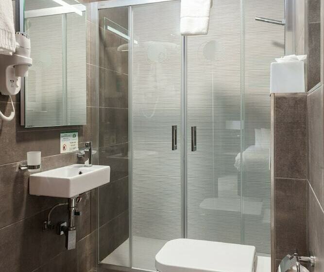 اتاق استاندارد با چشم‌انداز استخر, Bora Bora Ibiza Malta Resort - Music Hotel - Adults Only