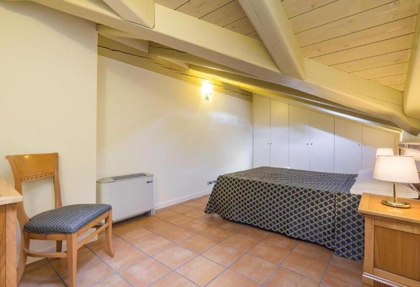 Апартаменты 3 Спальни Вид на Море, Residence Villa Marina