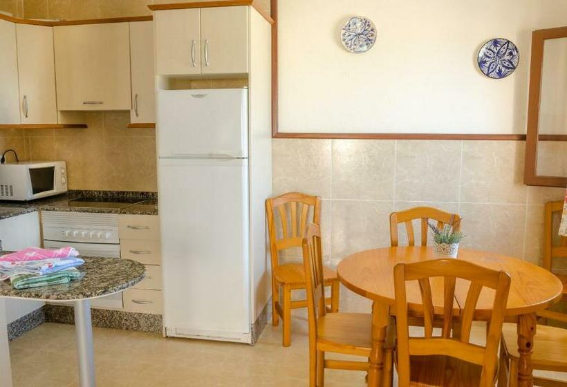 آپارتمان 1 خوابه, Apartamentos Tesy