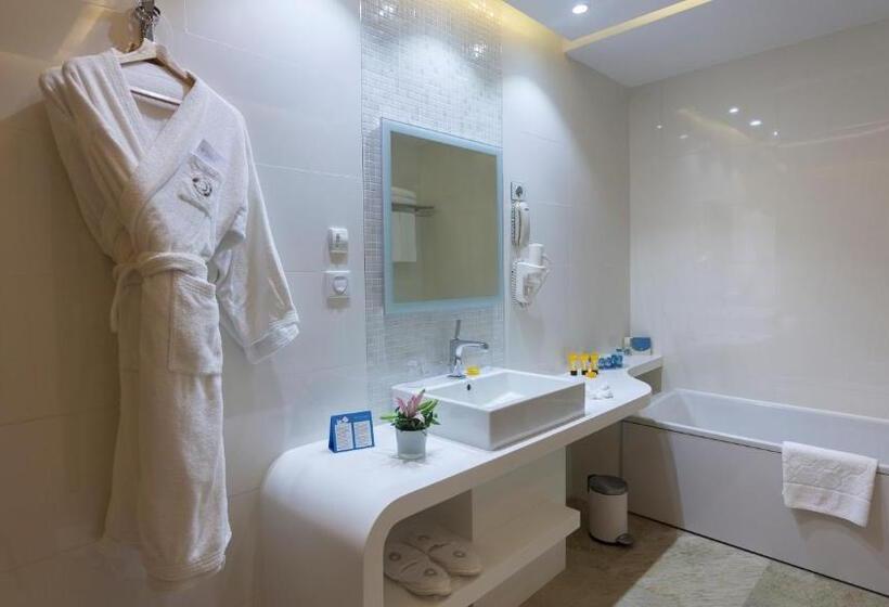 Habitación Premium Vista al Mar., La Cigale Tabarka