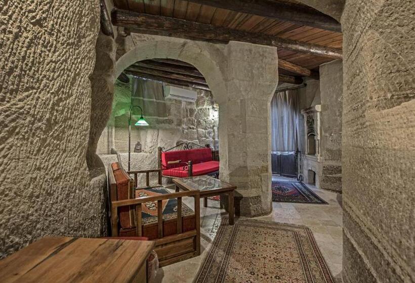 Suite, Aydinli Cave