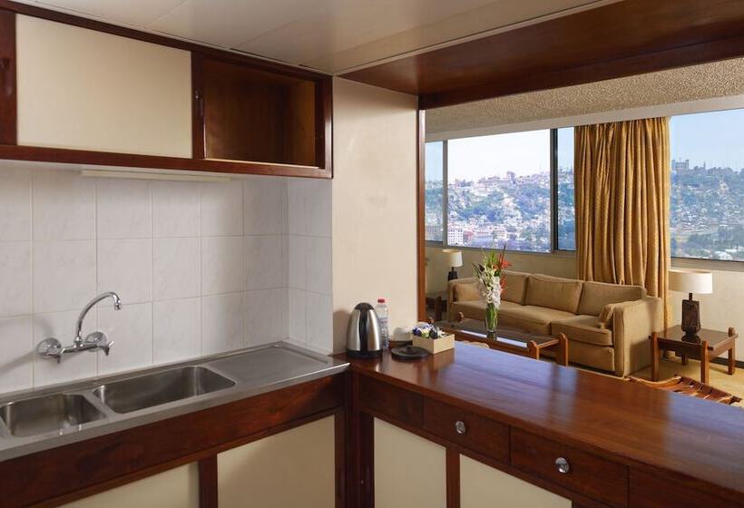 سوئیت رویال, Carlton Madagascar
