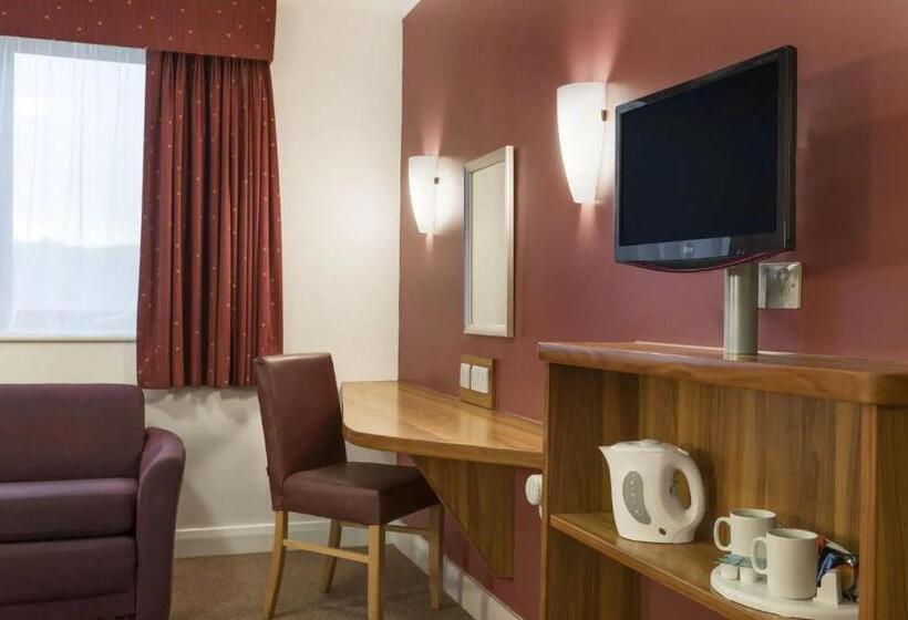 Семейный Номер, Days Inn Corley Nec   M6