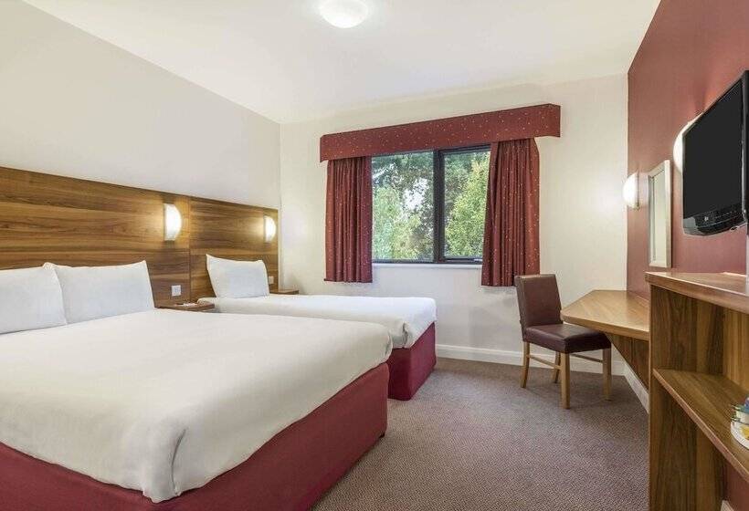 Номер Стандарт, Days Inn Corley Nec   M6