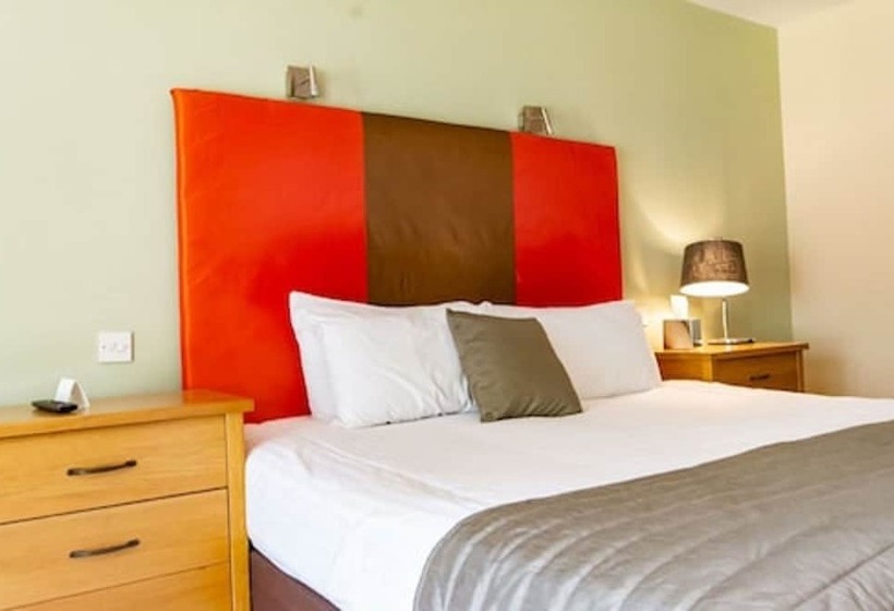 اتاق سوپریور, Great Hallingbury Manor & Lodges