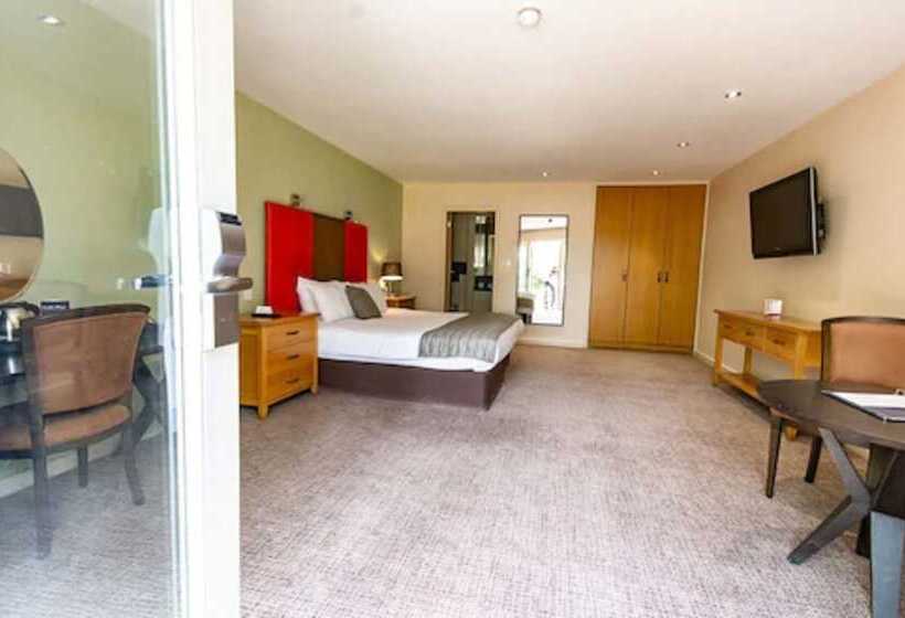 اتاق سوپریور, Great Hallingbury Manor & Lodges