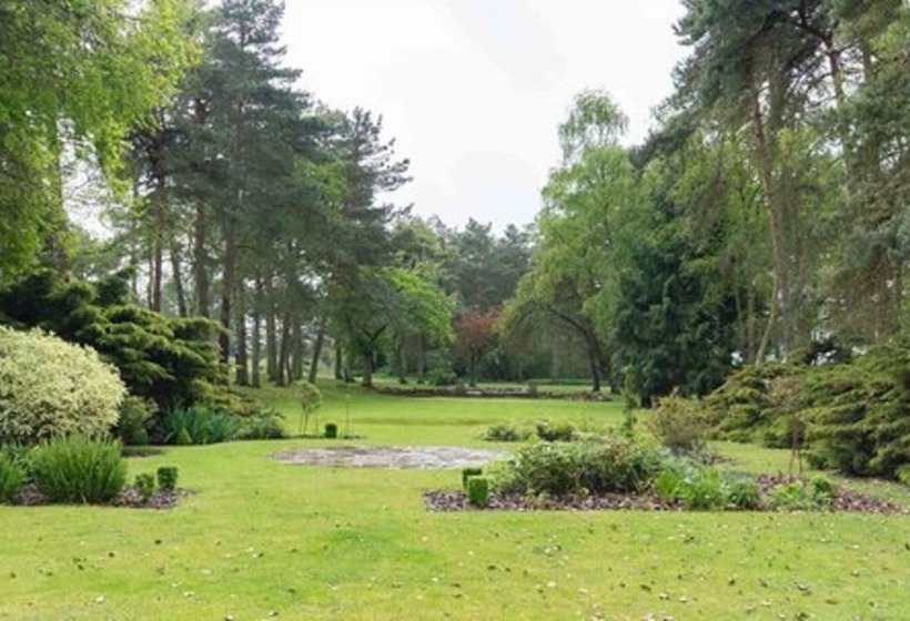 اتاق استاندارد, Great Hallingbury Manor & Lodges