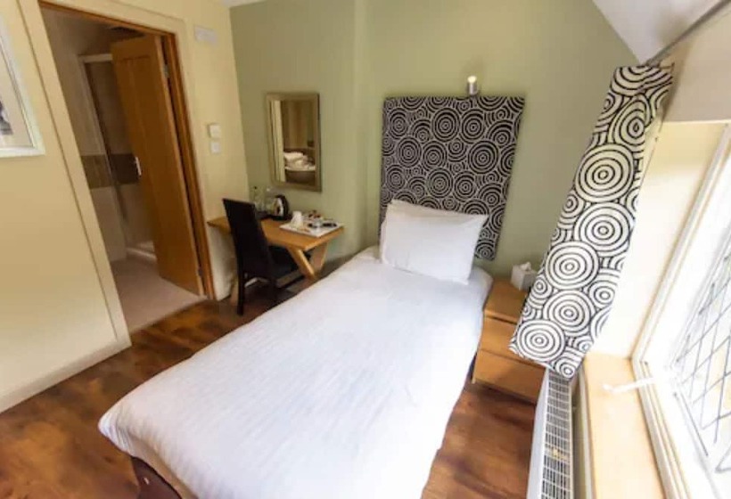 اتاق استاندارد یک نفره, Great Hallingbury Manor & Lodges