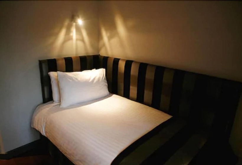 اتاق استاندارد یک نفره, Great Hallingbury Manor & Lodges