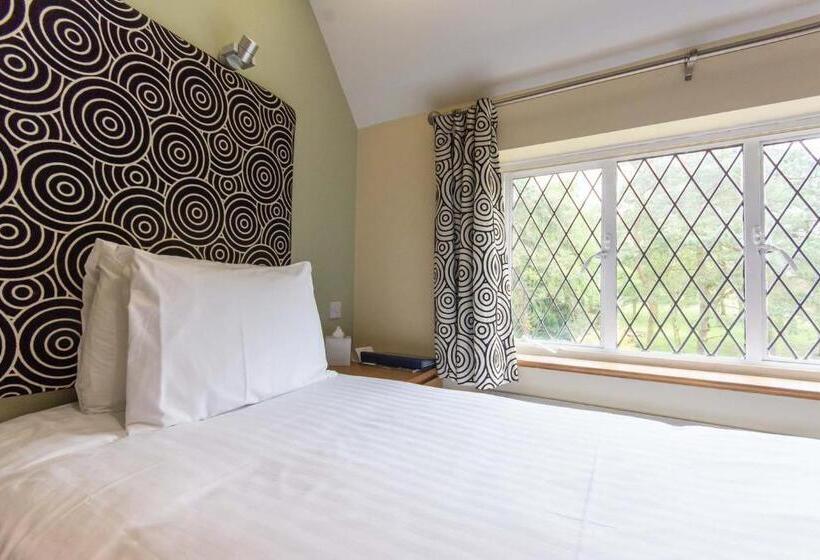 اتاق کلاسیک یک تخته, Great Hallingbury Manor & Lodges