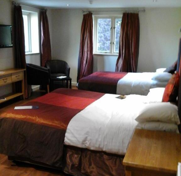 اتاق خانوادگی, Great Hallingbury Manor & Lodges