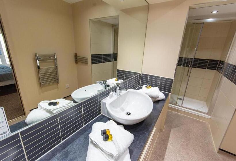 اتاق سوپریور, Great Hallingbury Manor & Lodges
