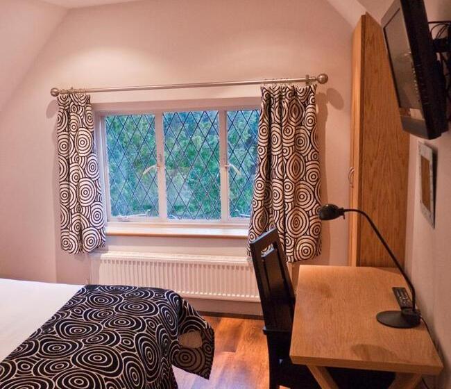 اتاق استاندارد یک نفره, Great Hallingbury Manor & Lodges