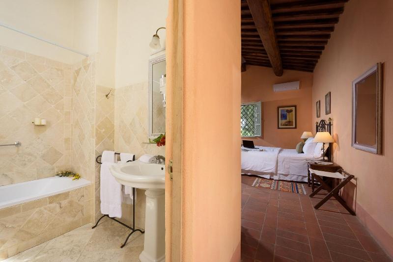 Номер Стандарт, Laticastelli Country Relais