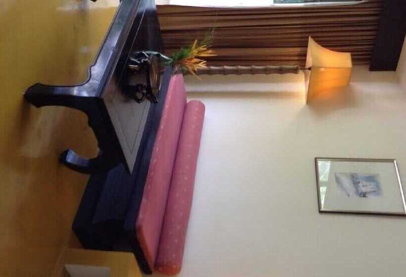 Quarto Deluxe, Takolaburi Cultural Resort