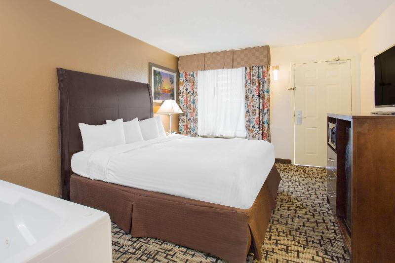 Вилла 2 Спальни, The Westin Princeville Ocean Resort Villas
