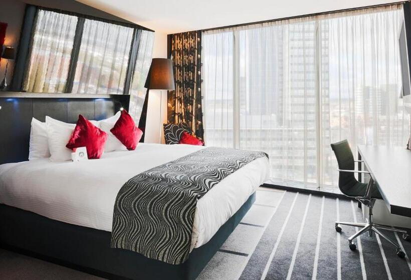 Номер Клуб, Crowne Plaza Manchester City Centre, An Ihg
