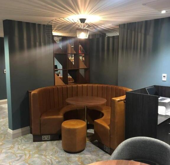 Номер Клуб, Crowne Plaza Manchester City Centre, An Ihg