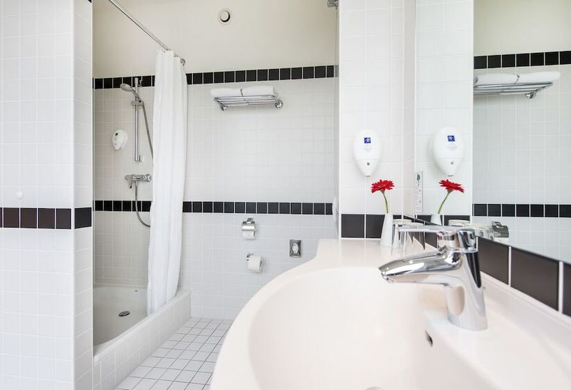 اتاق استاندارد, Premier Inn München City Ost