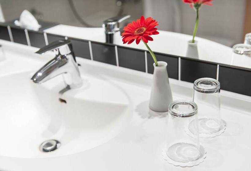 اتاق استاندارد, Premier Inn München City Ost