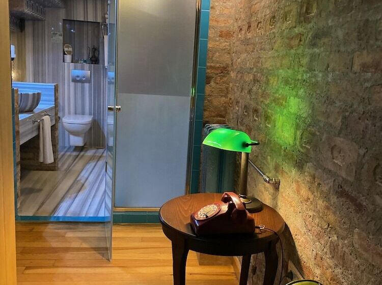 سوییت دوبلکس, Niles Istanbul