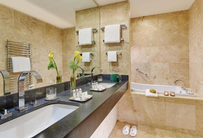 اتاق لوکس, Seafield Hotel & Spa Resort
