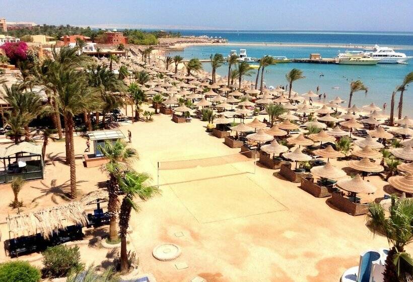 اتاق اساندارد با چشم‌انداز جانبی به دریا, Giftun Azur Resort