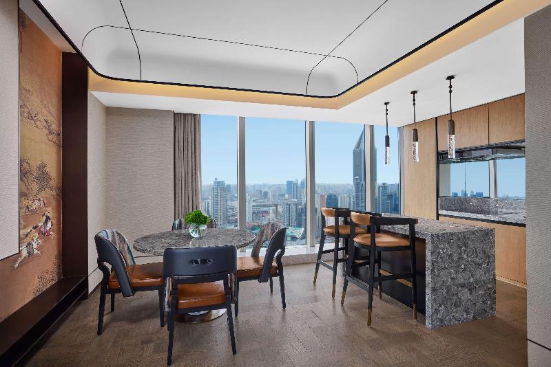 سوئیت پریمیوم, Conrad Shanghai