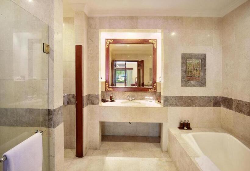 اتاق لوکس با چشم‌انداز استخر, The Grand Bali Nusa Dua