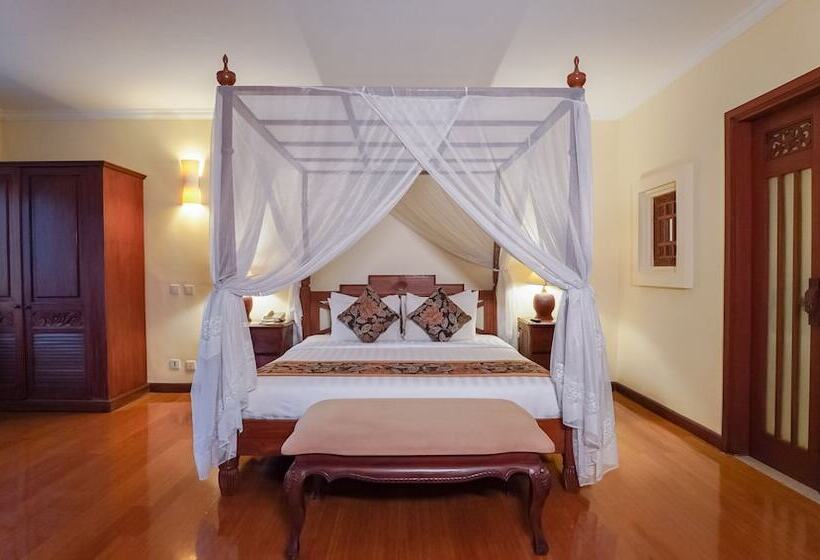 سوییت لوکس, The Grand Bali Nusa Dua