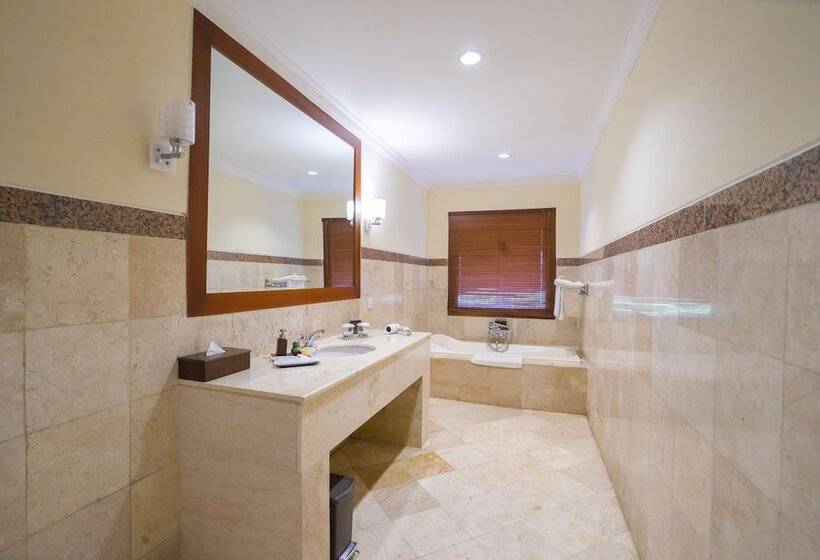 سوئیت پریمیوم, The Grand Bali Nusa Dua