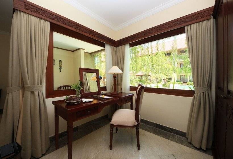 اتاق لوکس با چشم‌انداز استخر, The Grand Bali Nusa Dua