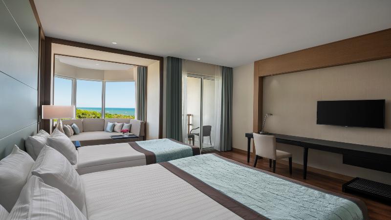 سوییت لوکس, The Grand Bali Nusa Dua
