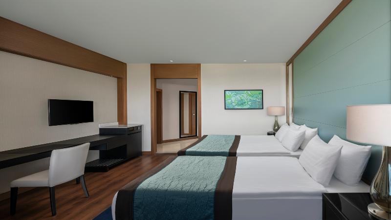 سوییت لوکس, The Grand Bali Nusa Dua