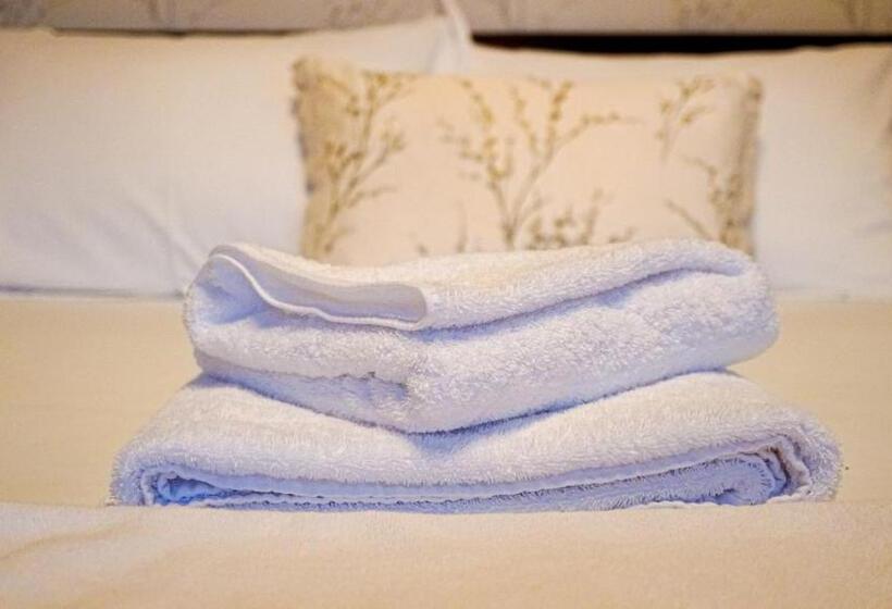 Номер Deluxe Вид на Море с Балконом, Western Isles Hotel