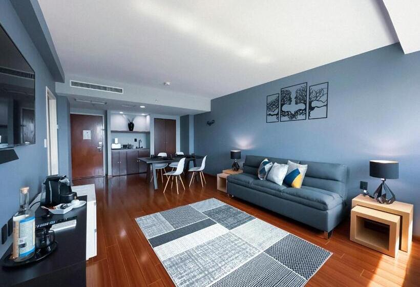 سوییت جونیور لوکس, Opus Grand Toluca Aeropuerto