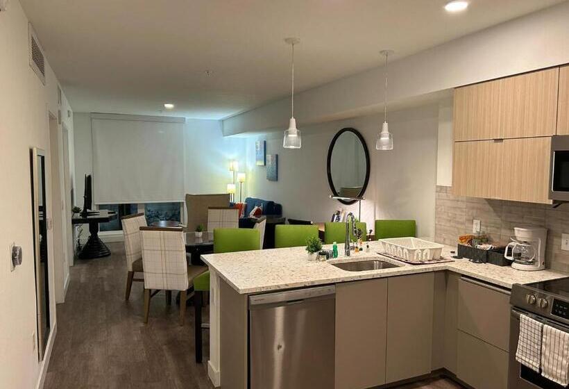 Апартаменты 2 Спальни, Stayspro   Gorgeous Hollywood Living Los Angeles