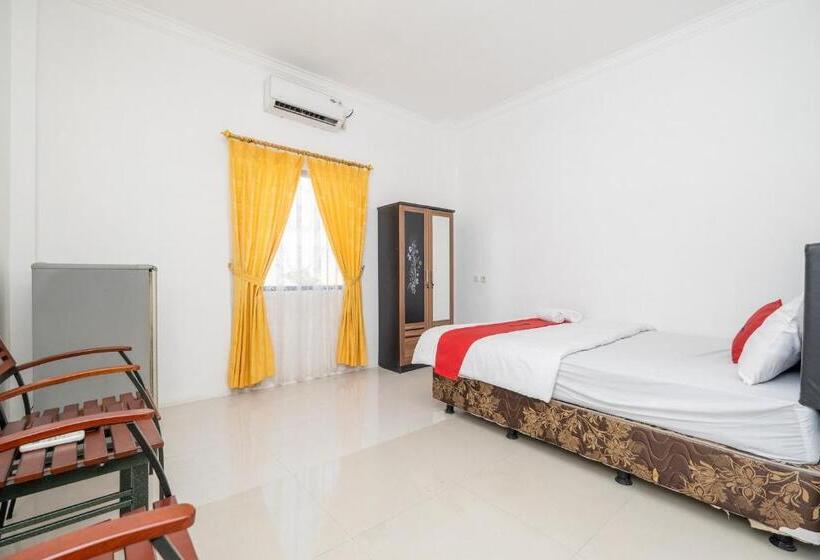 Номер Стандарт, Reddoorz At Gunungsari Surabaya 2