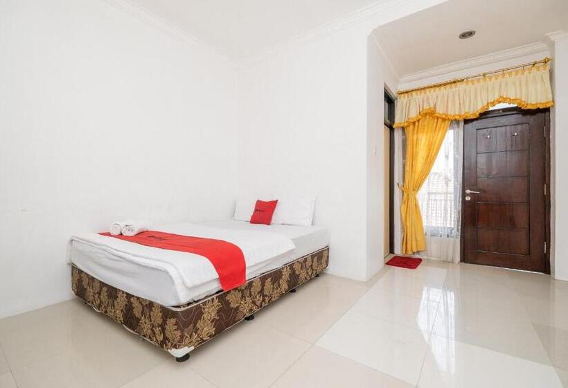 Номер Стандарт, Reddoorz At Gunungsari Surabaya 2
