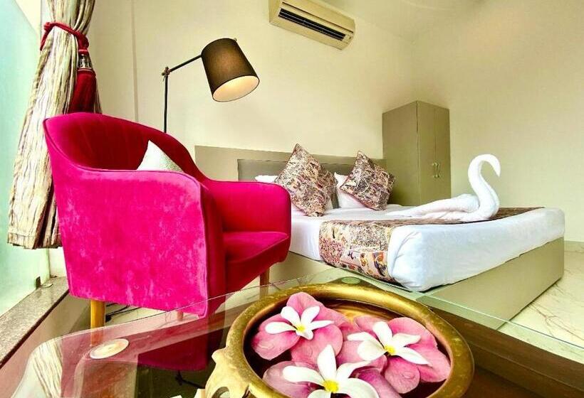 اتاق سوپریور, The Neeraj River Forest Resort Ayurvedic Wellness Center